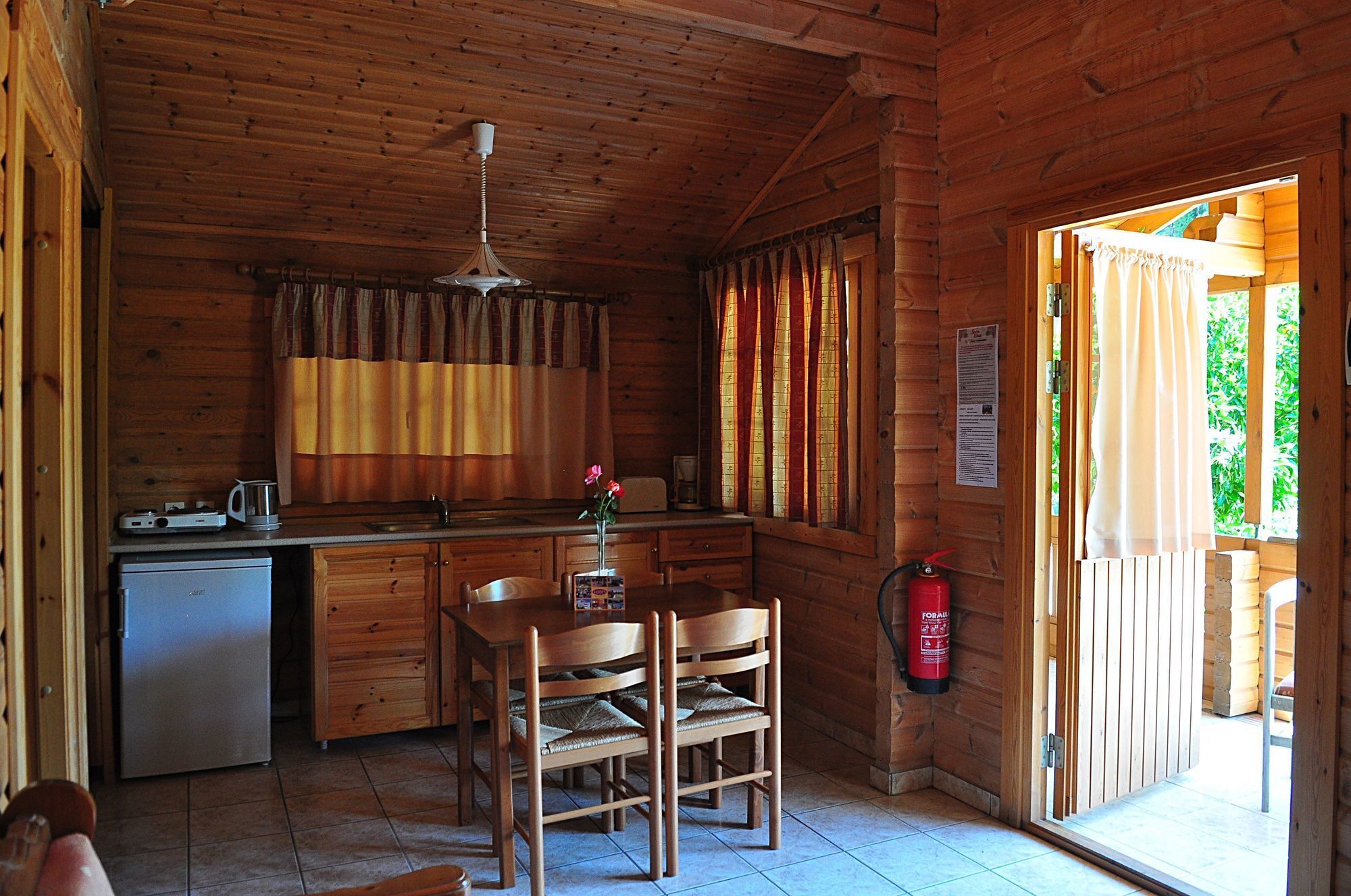 Sandys Studios Apartments And Log Villas Ψαλίδι Εξωτερικό φωτογραφία